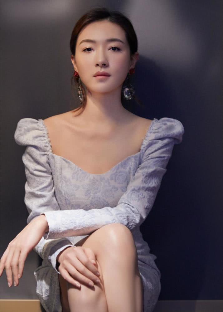 �����ɫ��������ȹ�������ţ����ɴ�����������